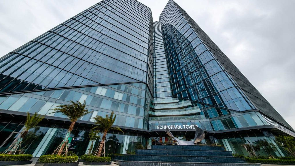 2 Triệu m2 Tòa Văn Phòng Vinhomes Global Gate Hạ Long, Quy Mô Bằng 20 Tòa Technopark: Giải Mã Bài Toán Việc Làm Và Dòng Người Ở Thực Tòa TechnoPark được sử dụng để so sánh quy mô 2 triệu m² của tòa văn phòng Vinhomes Global Gate Hạ Long.